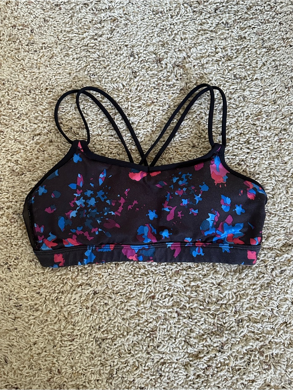 Lululemon women’s strappy racerback sports bra size 4 black pink blue pattern
